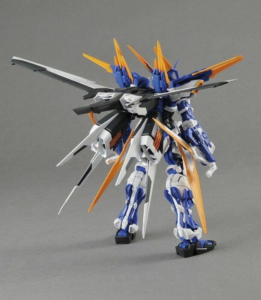 MK63047 - GUNDAM - MASTER GRADE - GUNDAM ASTRAY BLUE FLAME D - MODEL KIT 1/100 - Immagine 2