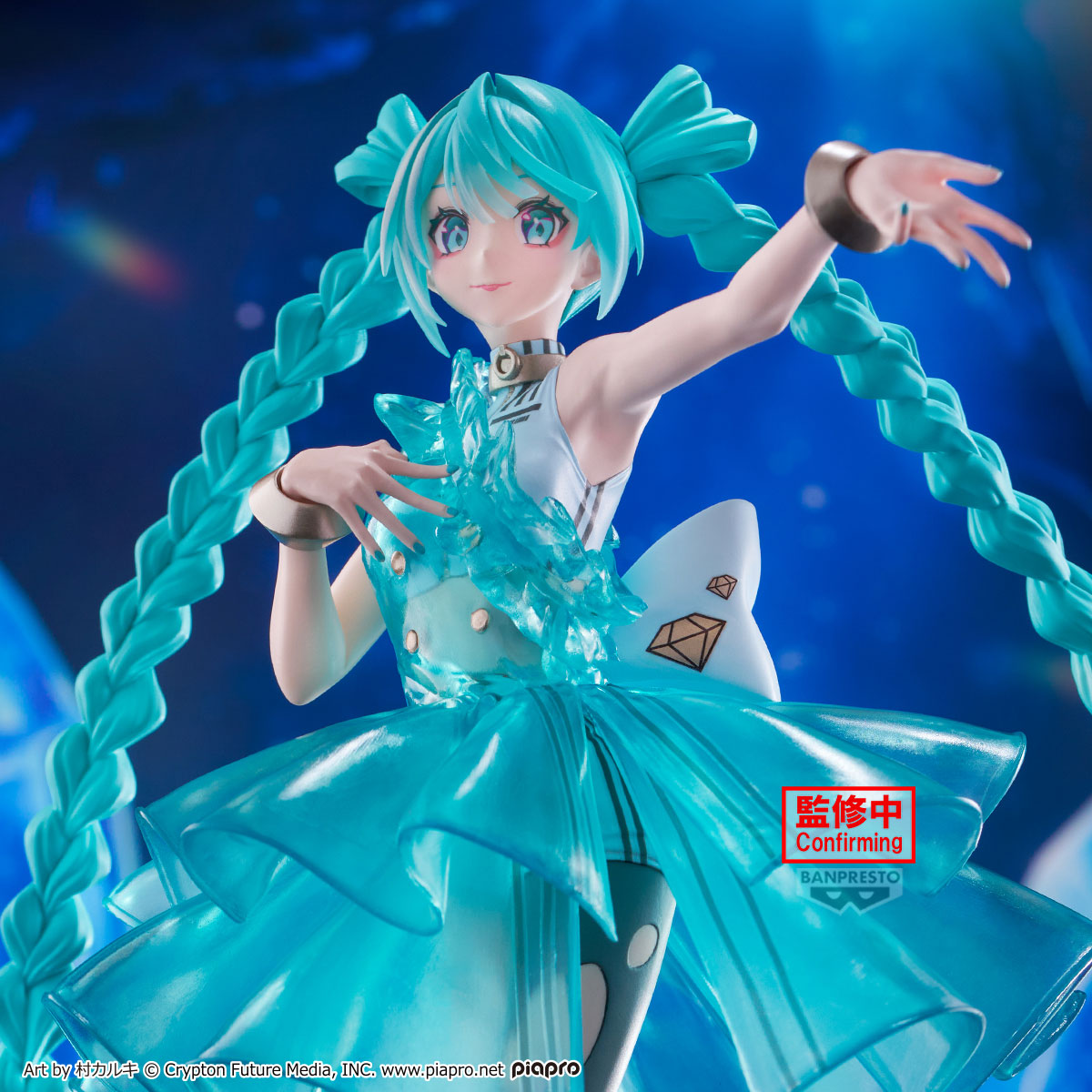 29326 - HATSUNE MIKU - CLEARLUXE - EMERALD GEM - STATUA 28CM - Immagine 3